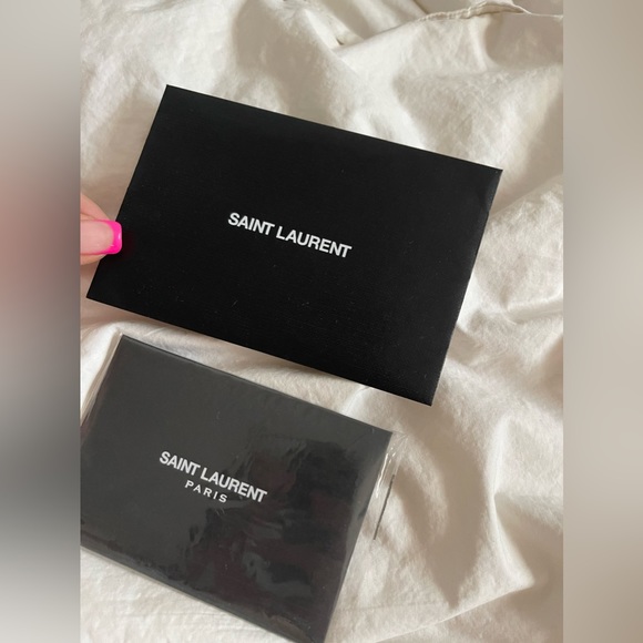 YSL MEDIUM VICKY BAG - Picture 4 of 7